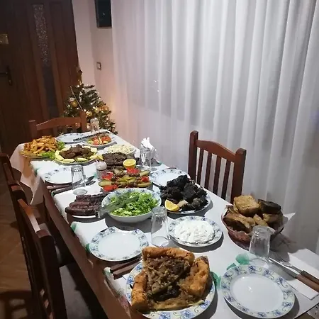 Bixhaku Gæstehus Gjirokastër