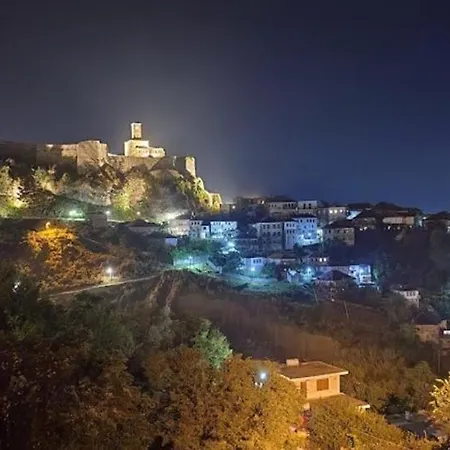 Bixhaku Gæstehus Gjirokastër