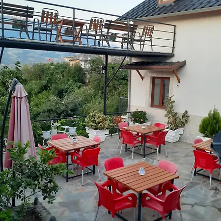 Gæstehus Bixhaku Gjirokastër