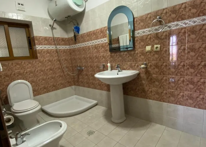 Bixhaku Guest house Gjirokaster