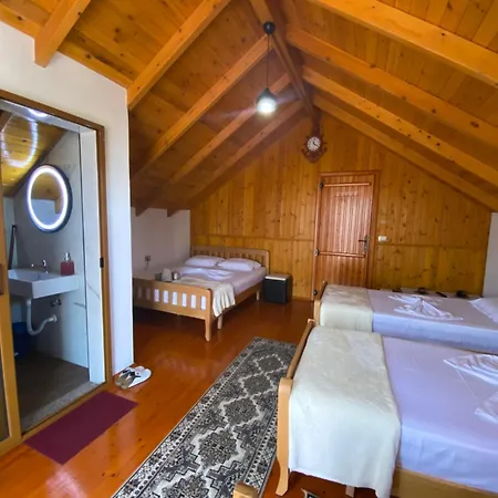 Konukevi Bixhaku 4*