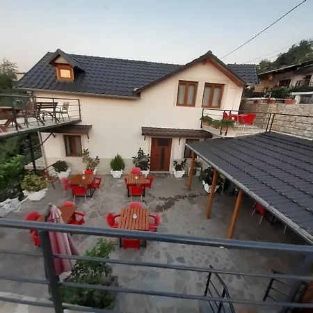 Bixhaku 4* Gjirokastër