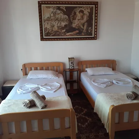 Konukevi Bixhaku 4*