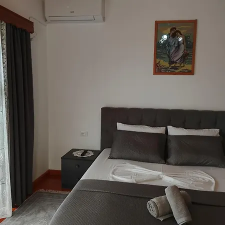 Bixhaku 4* Gjirokastër