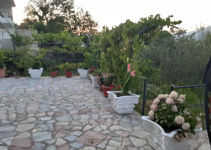 Gasthuis Bixhaku Gjirokastër